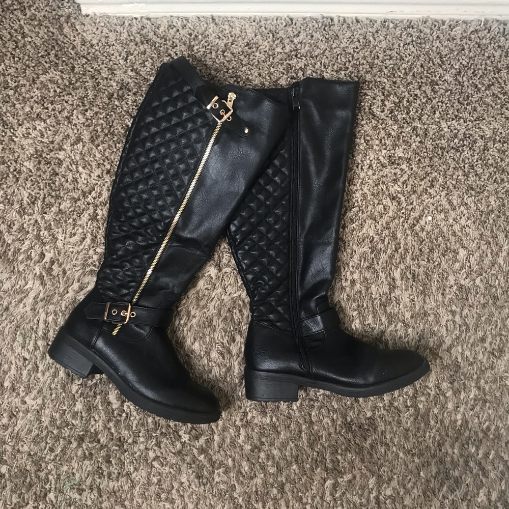 Leather boots